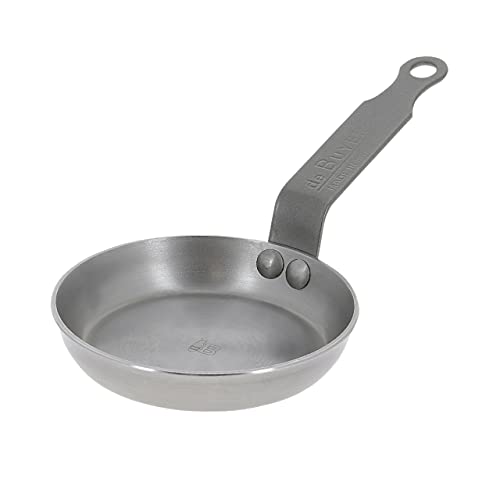 de Buyer  Mineral B Carbon Steel Egg Pan  Naturally Nonstick  OvenSafe  Inductionready  475